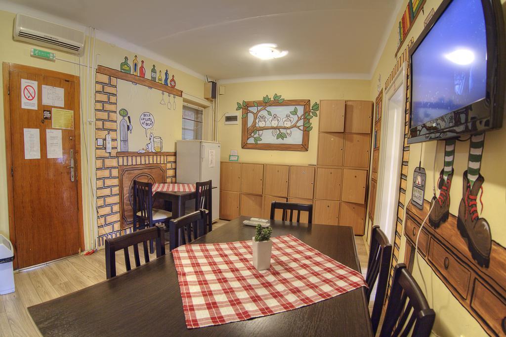 נובי סאד City Hostel חדר תמונה