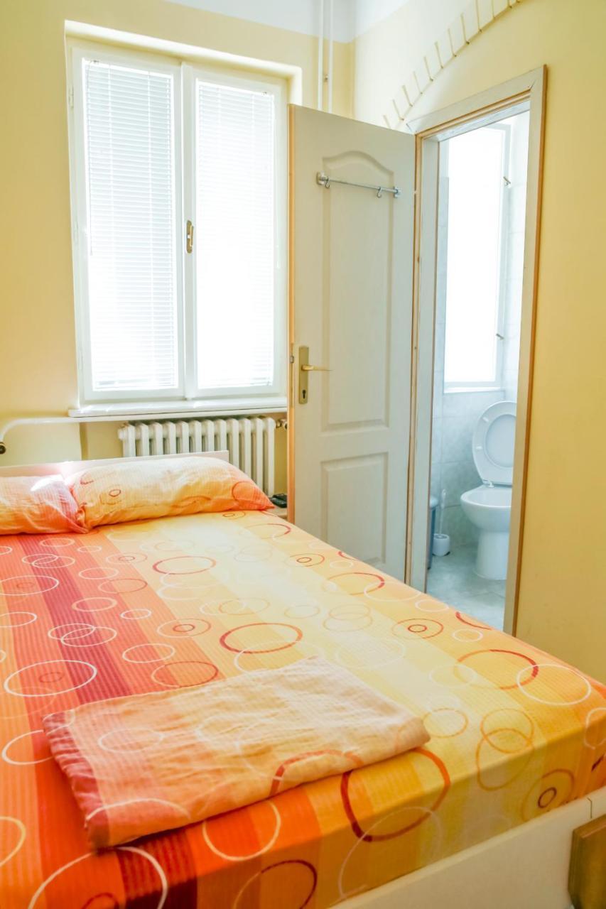 נובי סאד City Hostel מראה חיצוני תמונה